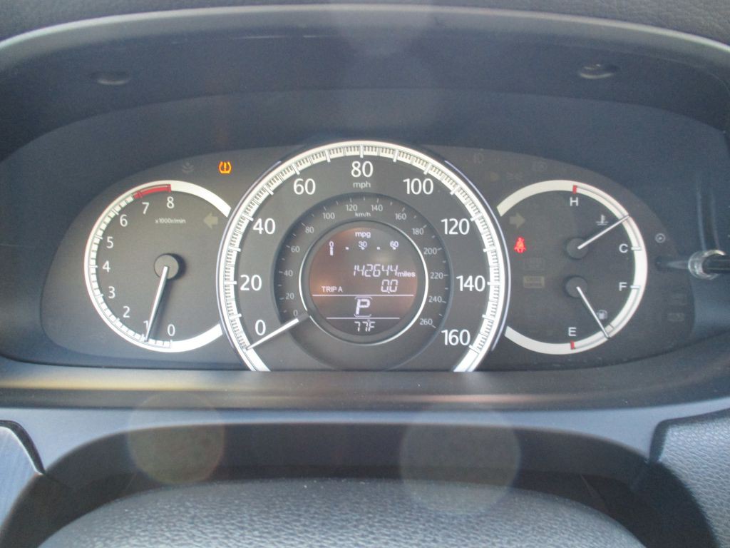 2013 Honda Accord Image 12