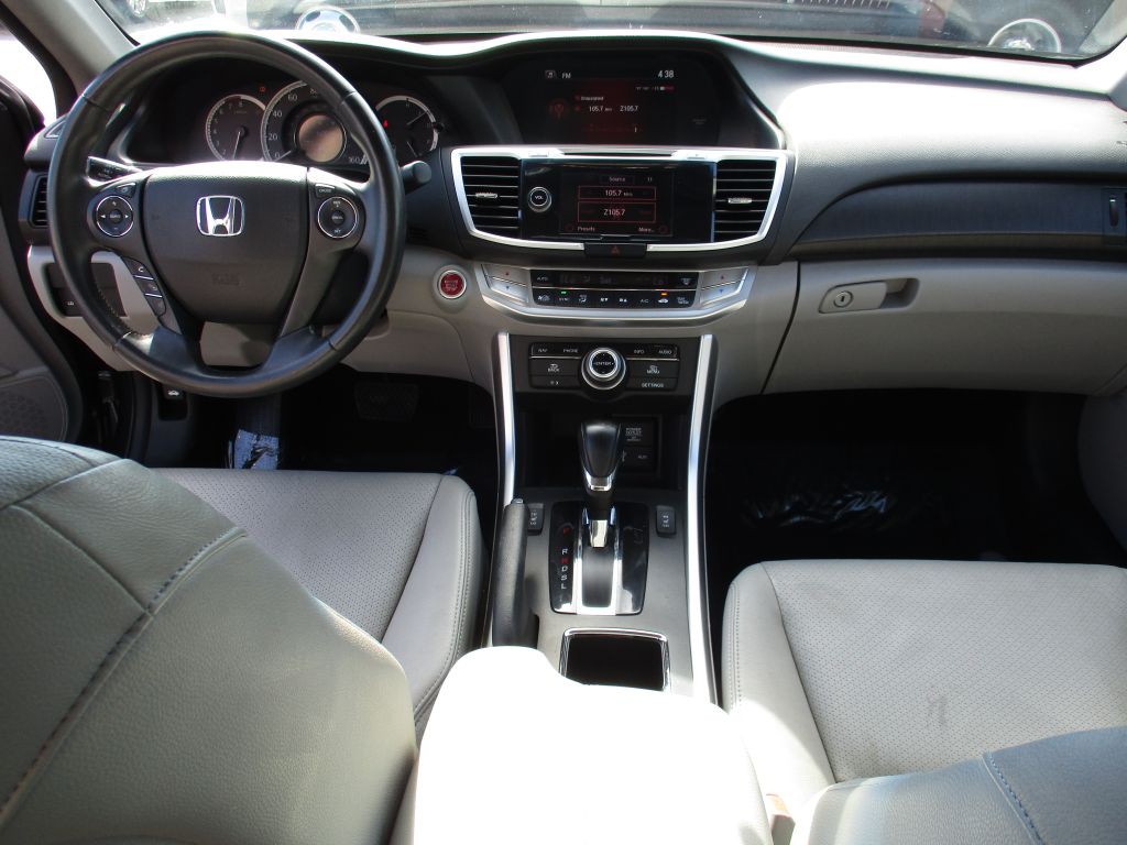 2013 Honda Accord Image 15