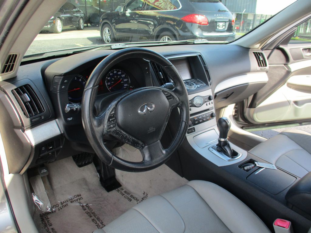 2009 INFINITI G37 Image 19