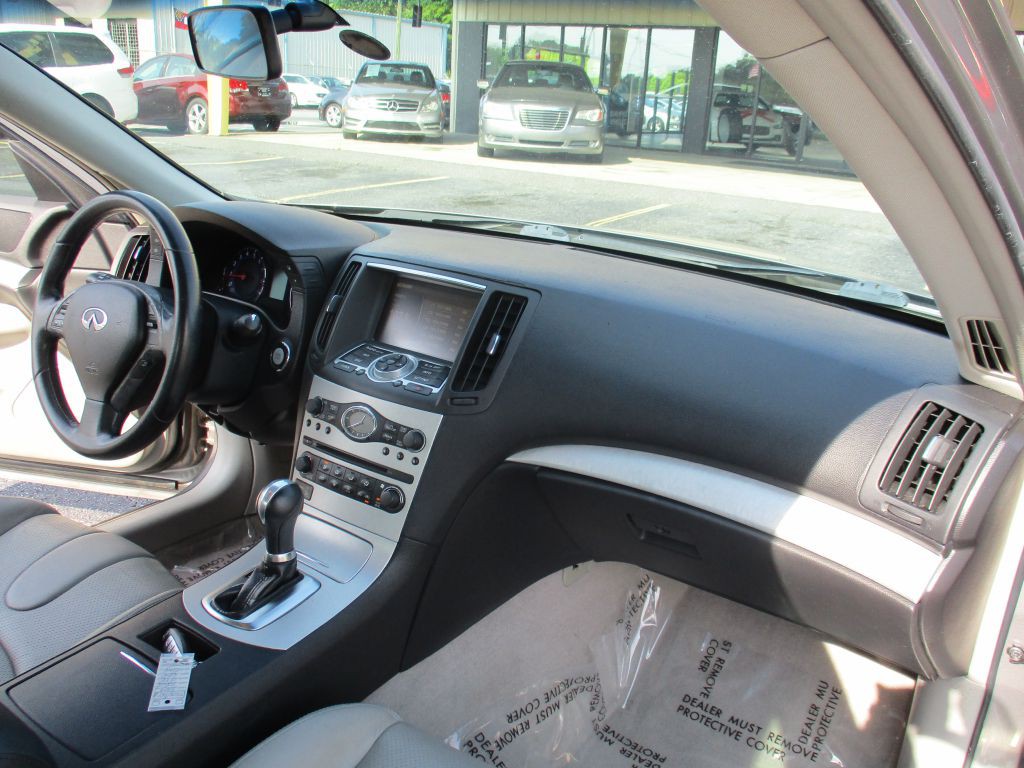2009 INFINITI G37 Image 20