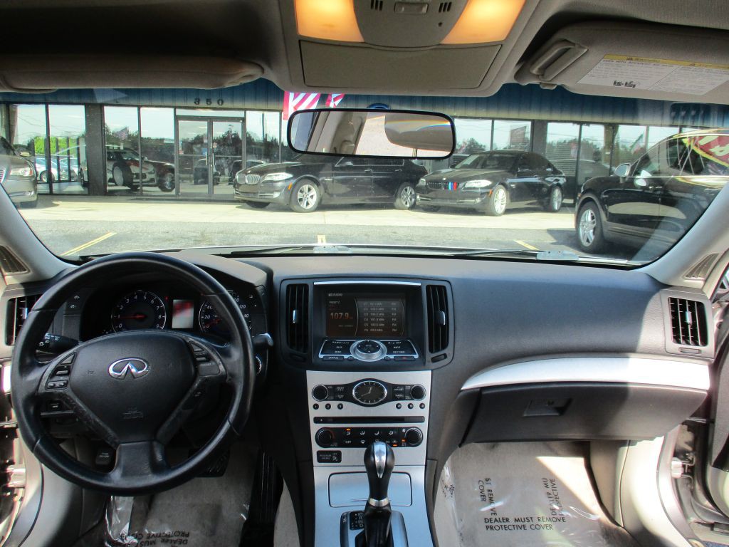 2009 INFINITI G37 Image 23