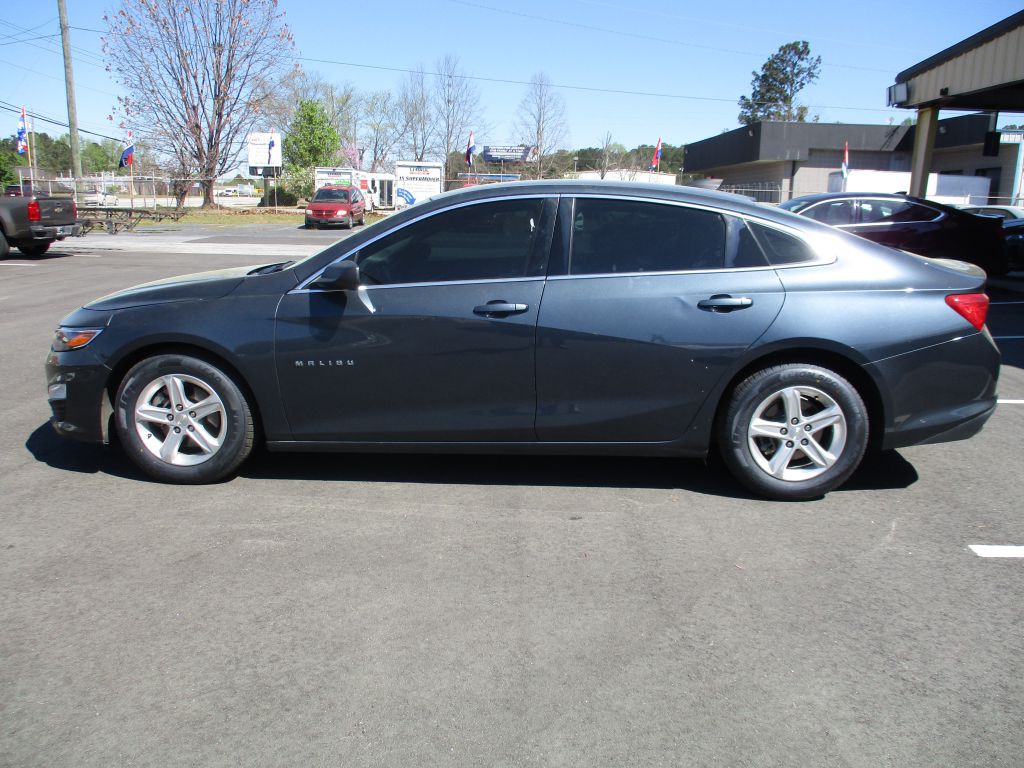 2020 Chevrolet Malibu Image 3