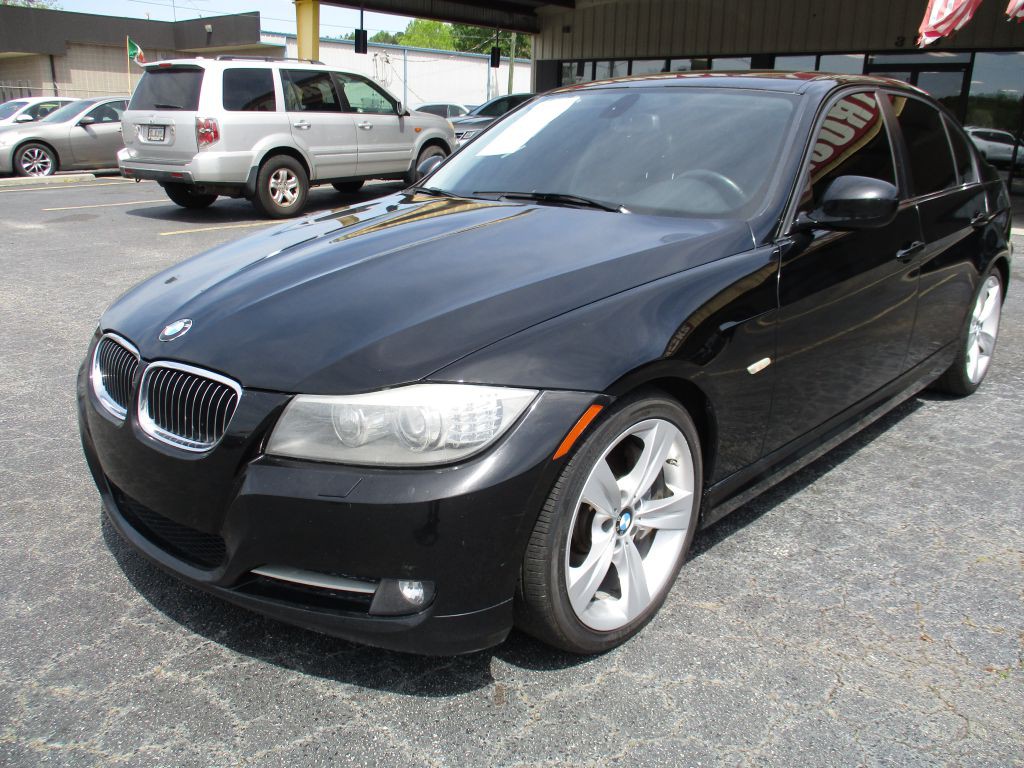 2011 BMW 3 Series Image 5