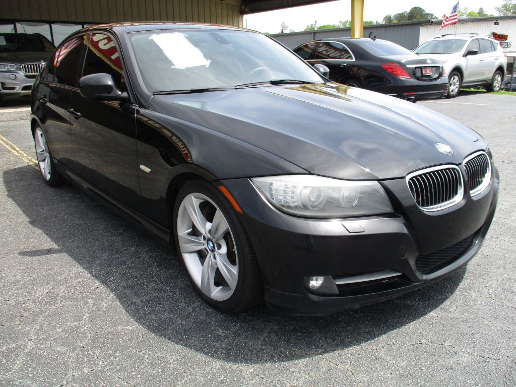 2011 BMW 3 Series Image 8