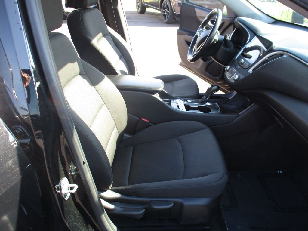 2020 Chevrolet Malibu Image 19