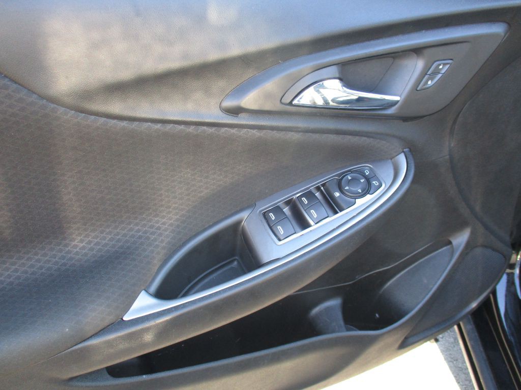 2020 Chevrolet Malibu Image 20