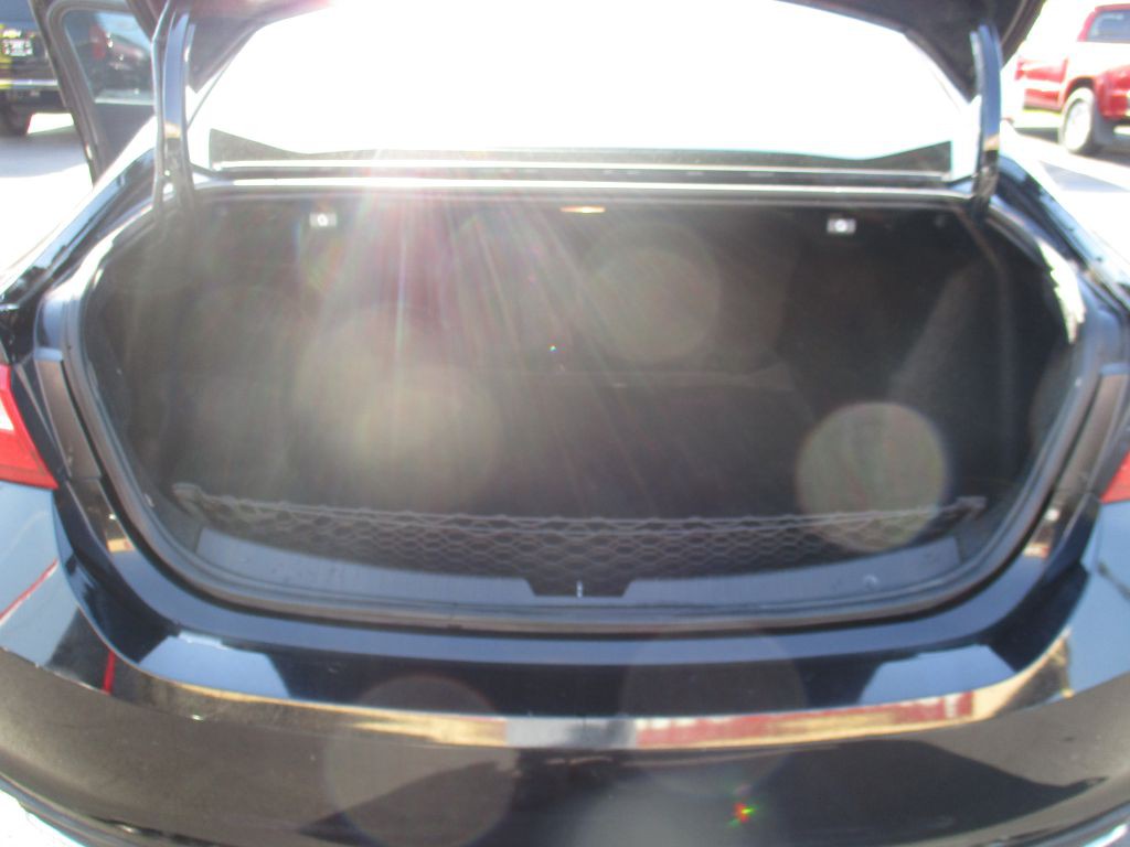 2020 Chevrolet Malibu Image 28
