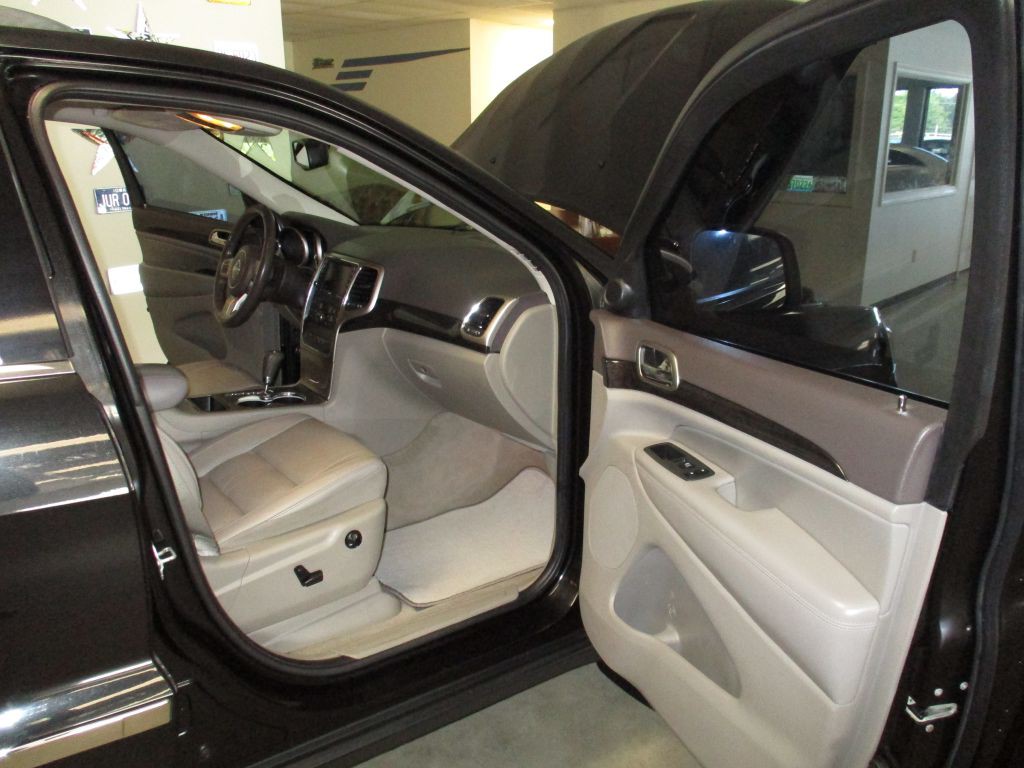 2013 Jeep Grand Cherokee Image 8