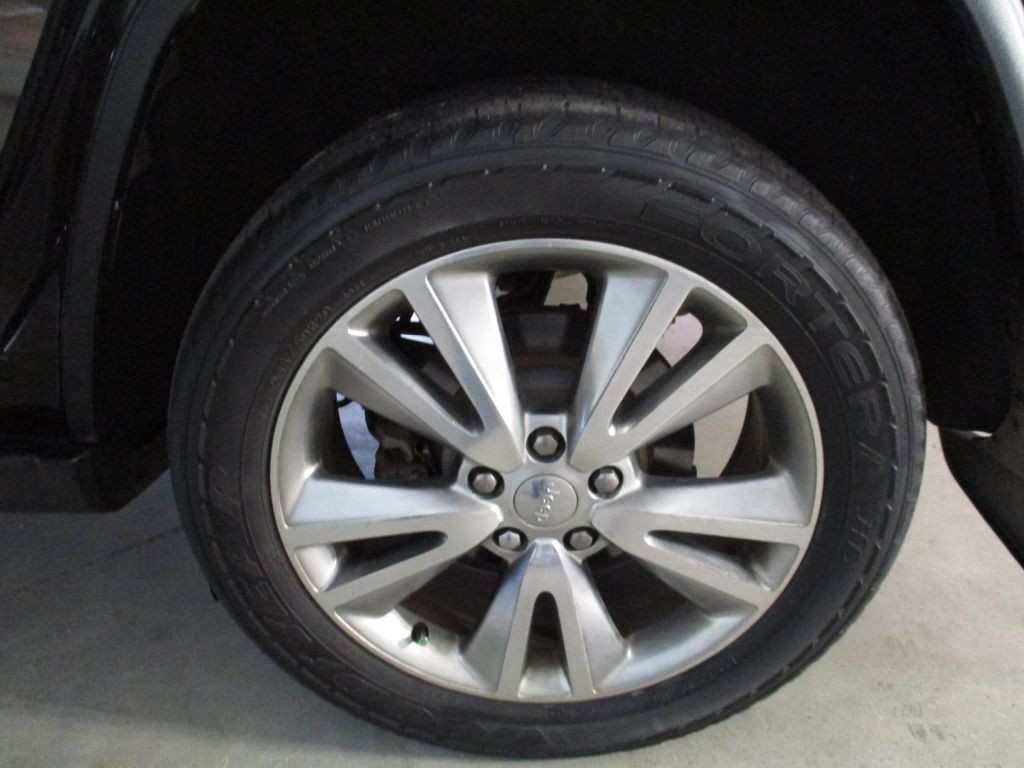 2013 Jeep Grand Cherokee Image 25