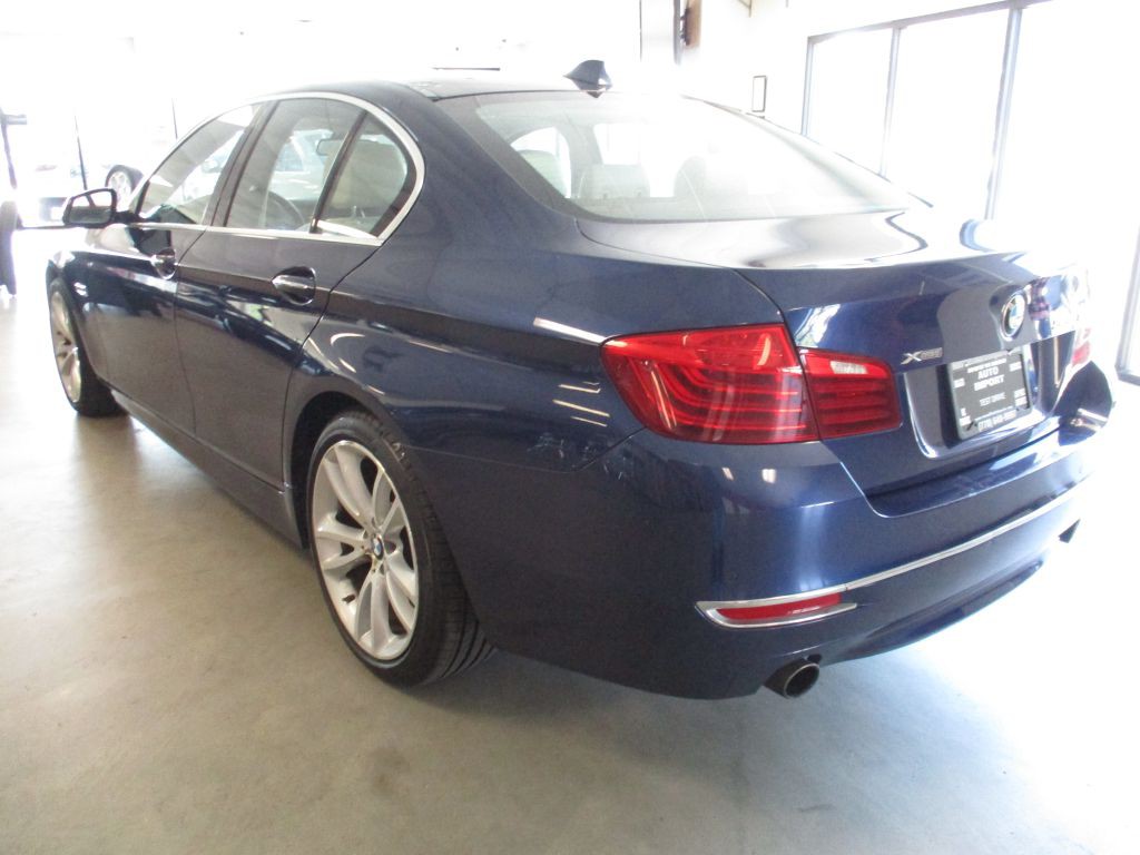 2016 BMW 5 Series Image 7