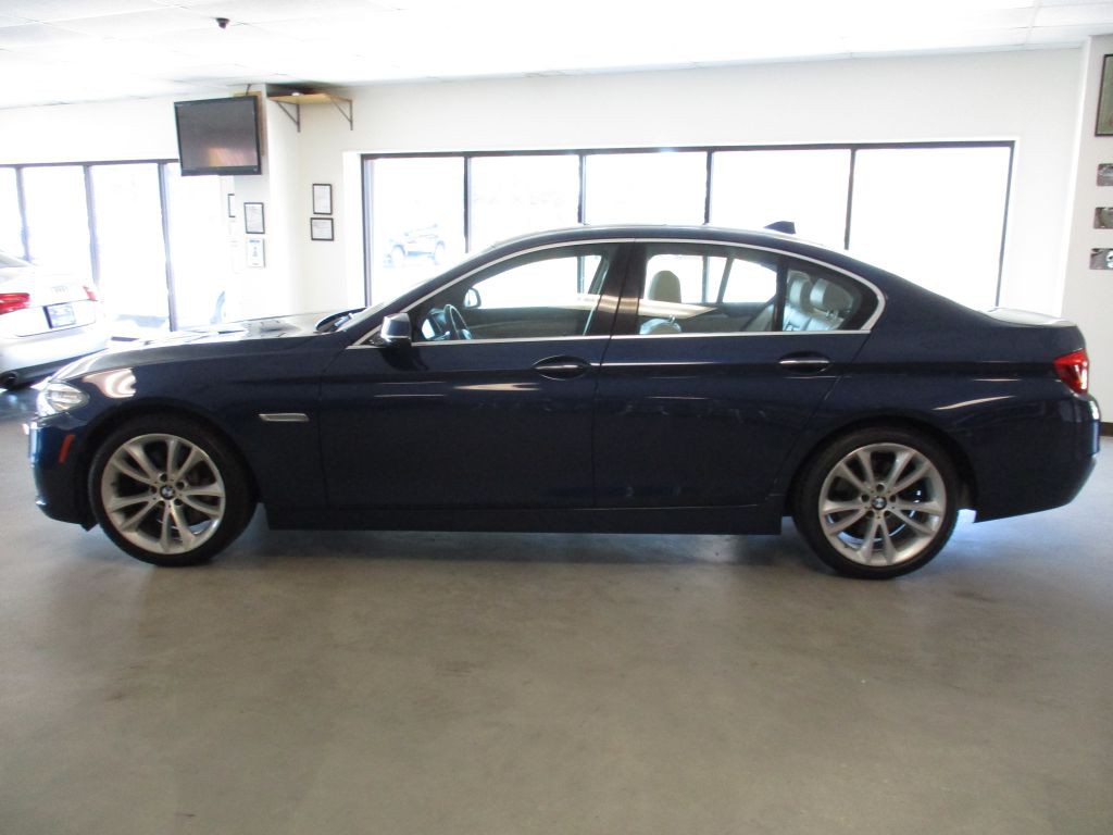 2016 BMW 5 Series Image 3