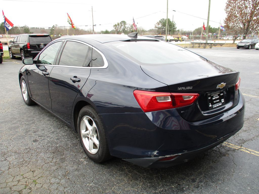 2017 Chevrolet Malibu Image 6