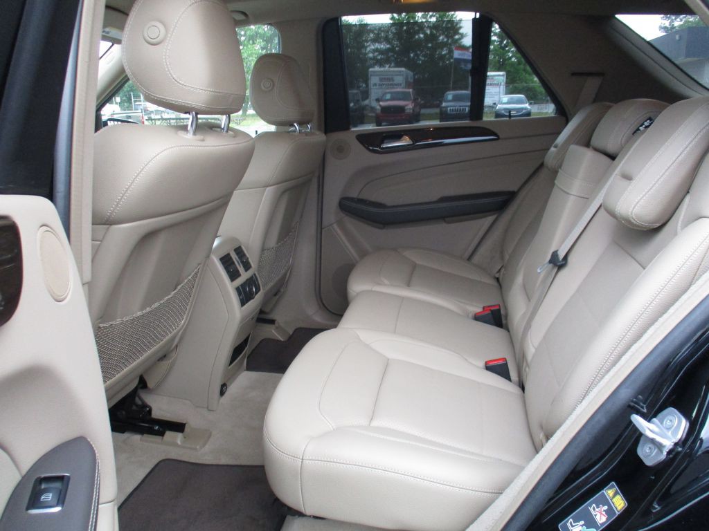 2015 Mercedes-Benz M-Class Image 16