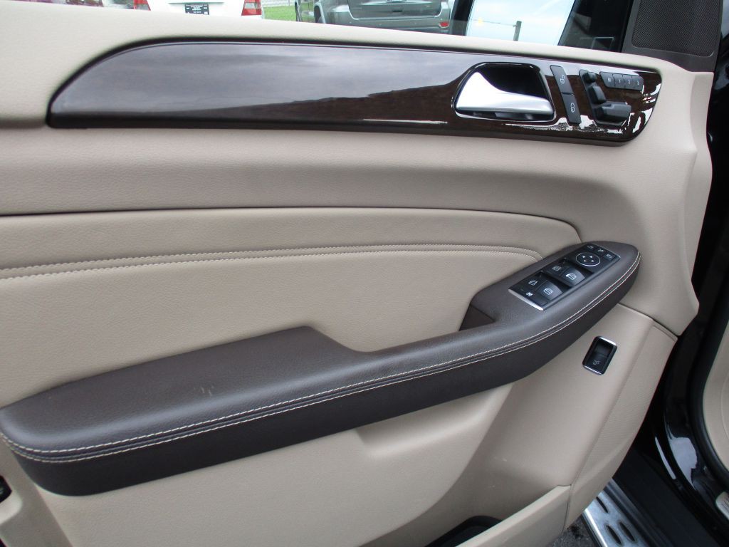 2015 Mercedes-Benz M-Class Image 19