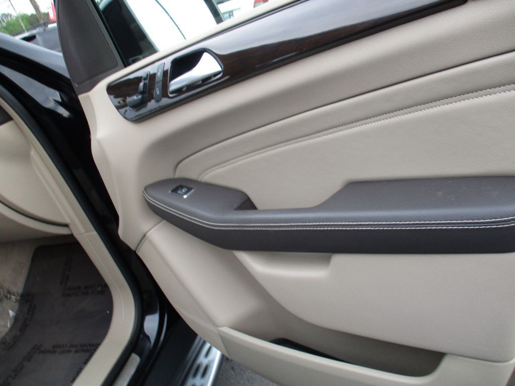 2015 Mercedes-Benz M-Class Image 22