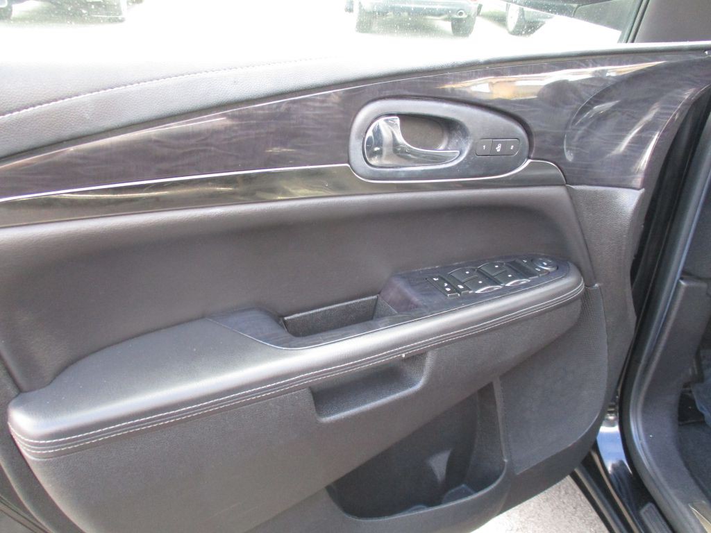 2017 Buick Enclave Image 21