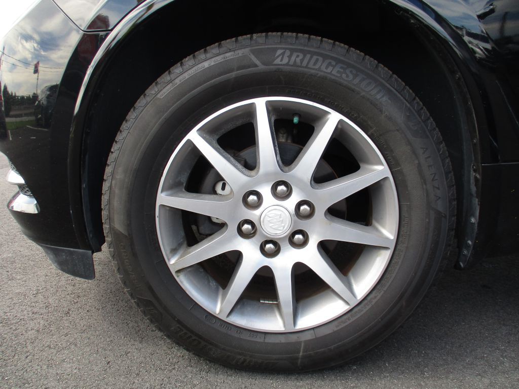 2017 Buick Enclave Image 28