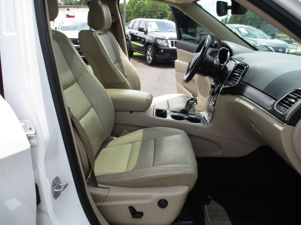 2019 Jeep Grand Cherokee Image 17