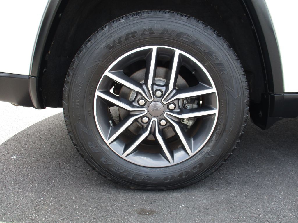 2019 Jeep Grand Cherokee Image 24