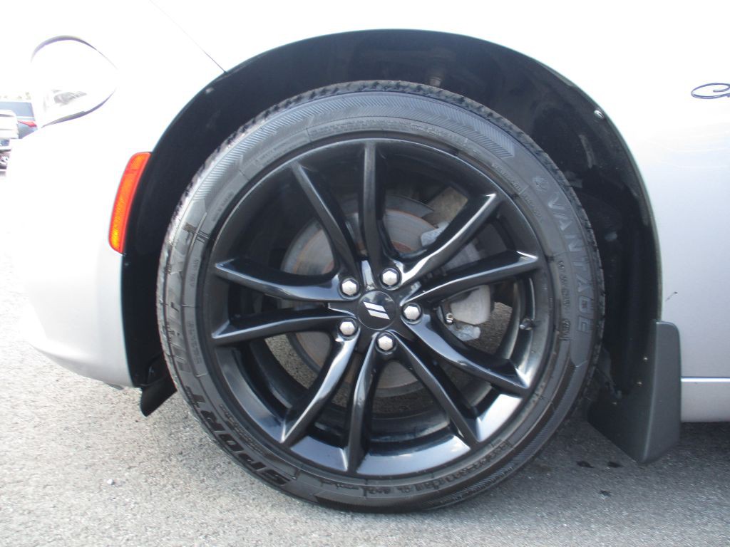 2018 Dodge Charger Image 29