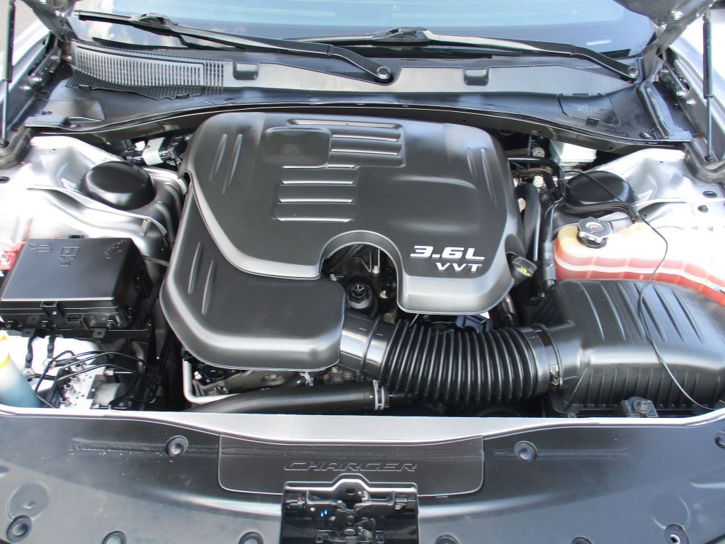 2018 Dodge Charger Image 31