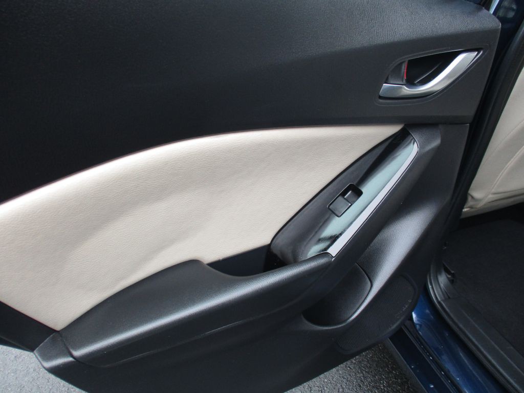 2018 Mazda Mazda3 Image 23