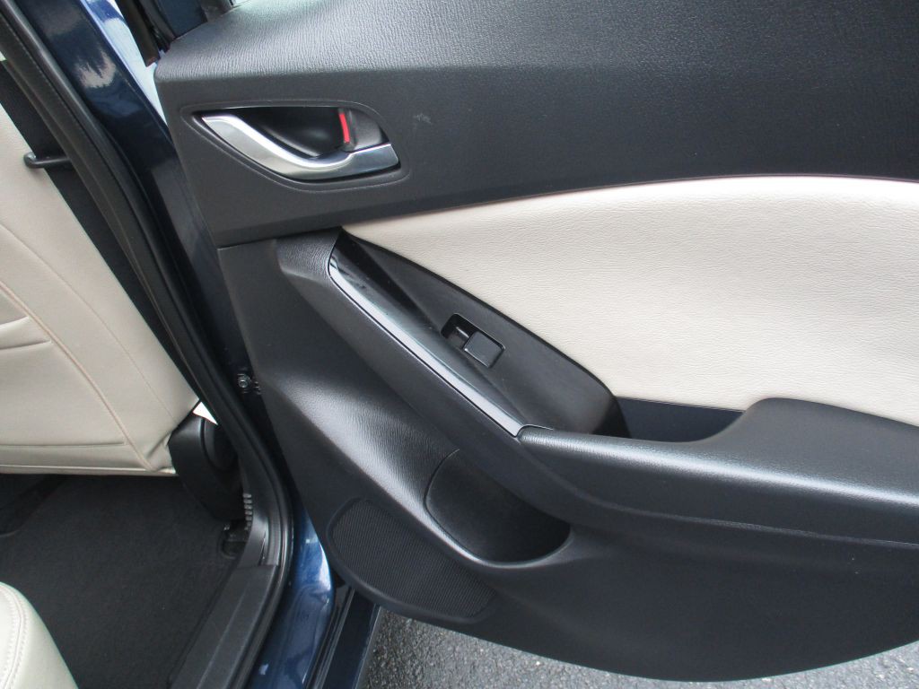 2018 Mazda Mazda3 Image 24