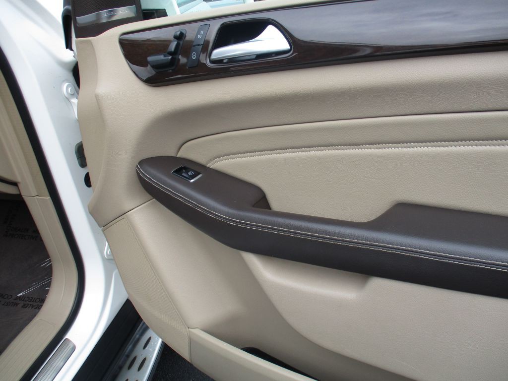 2015 Mercedes-Benz M-Class Image 24