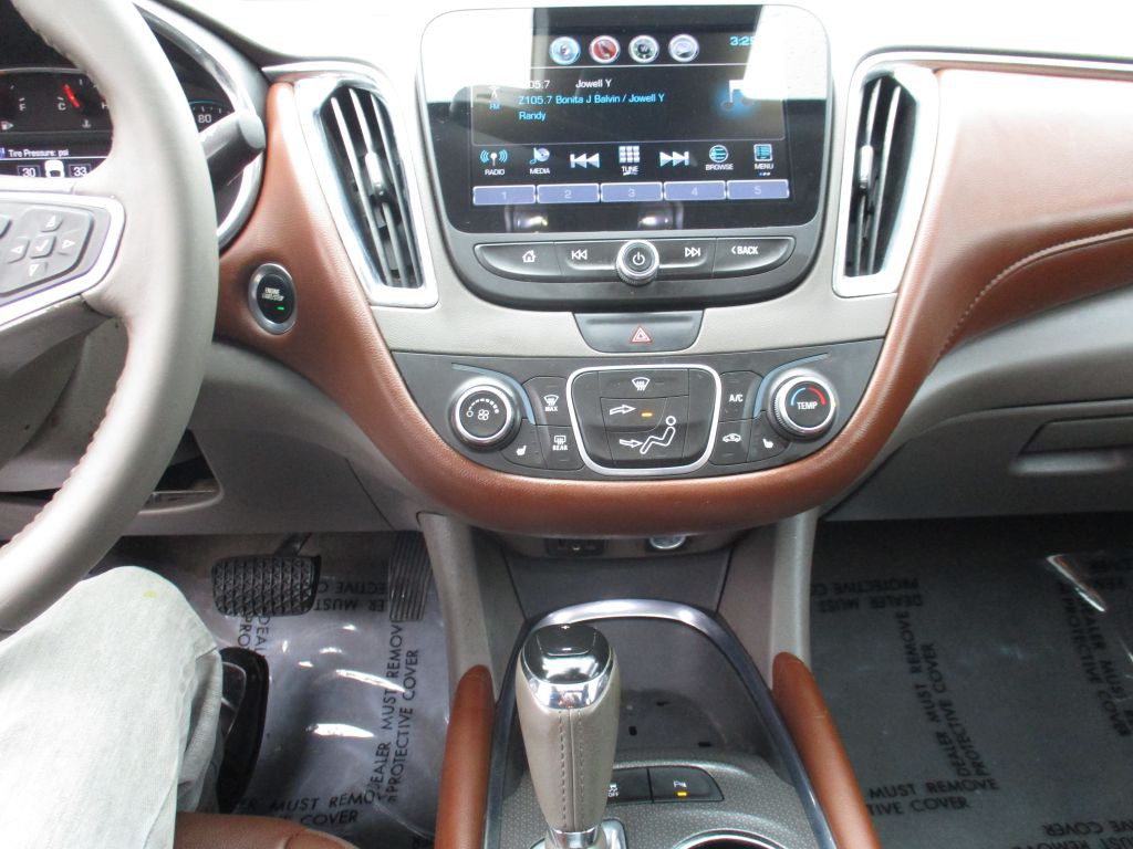 2018 Chevrolet Malibu Image 12