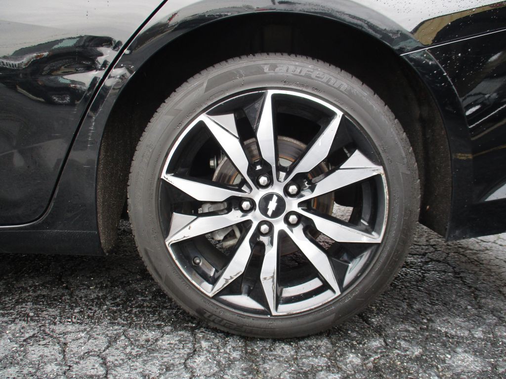 2018 Chevrolet Malibu Image 30