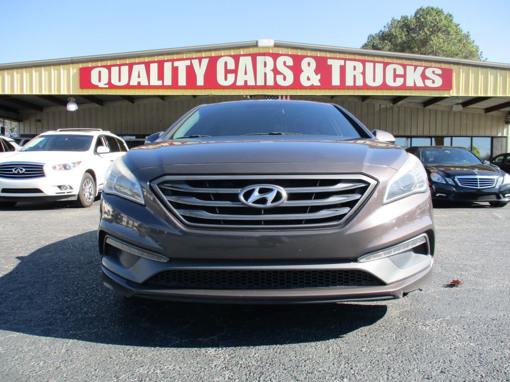 2017 Hyundai Sonata Image 2