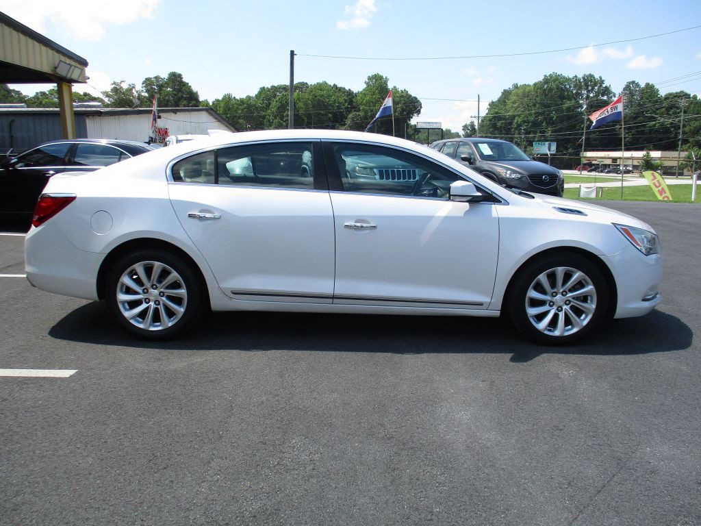 2015 Buick Lacrosse Image 5