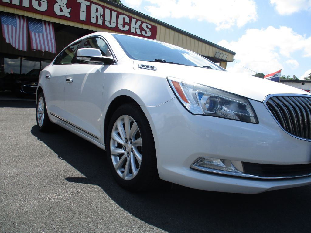 2015 Buick Lacrosse Image 9