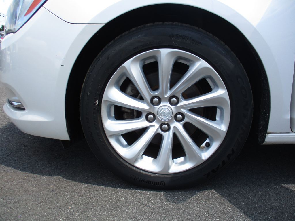 2015 Buick Lacrosse Image 27