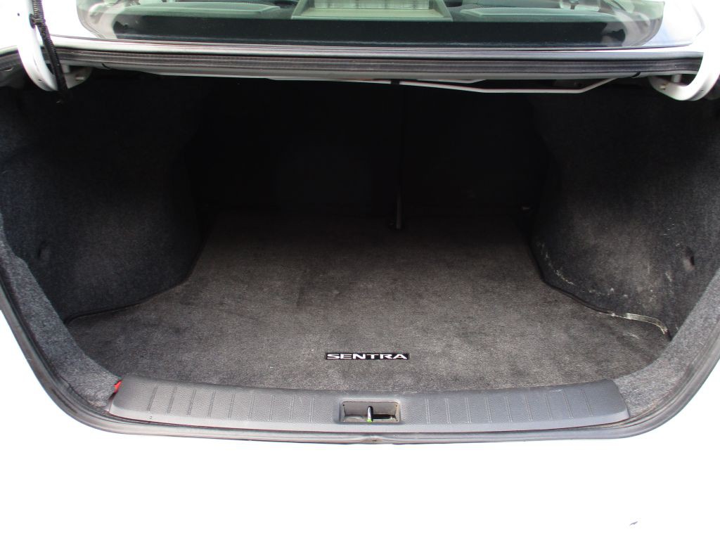 2019 Nissan Sentra Image 30