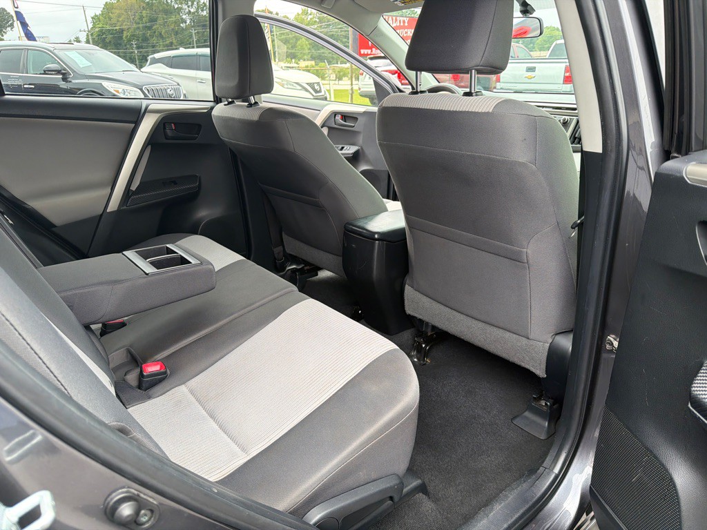 2015 Toyota Rav4 Image 14