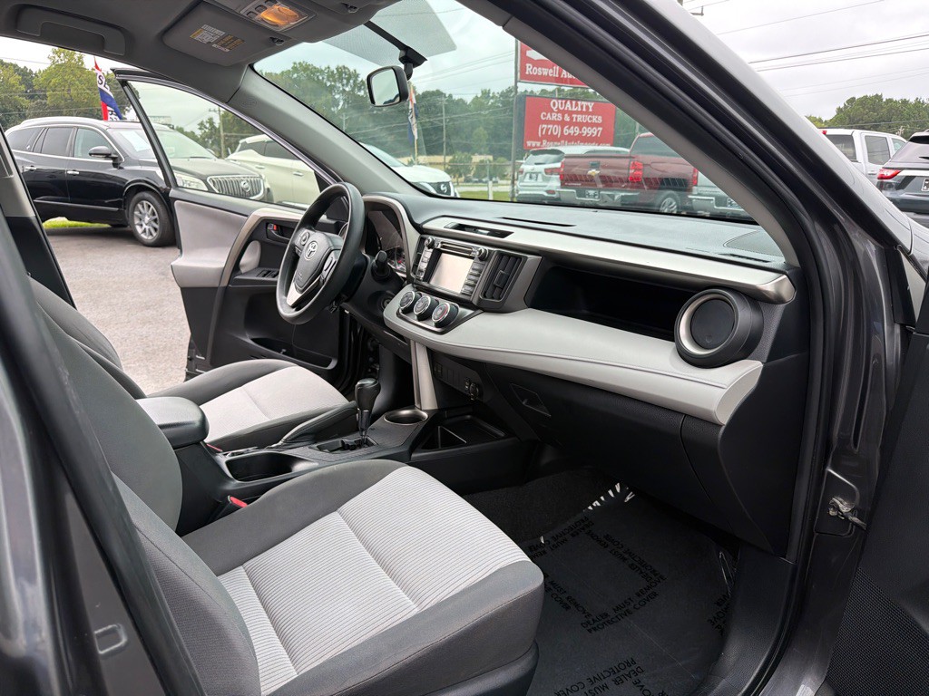 2015 Toyota Rav4 Image 16