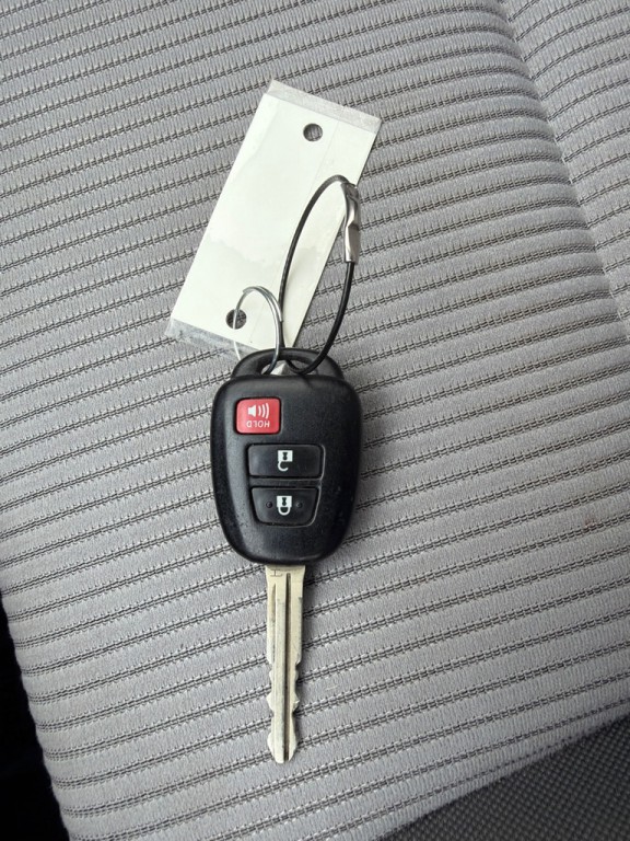 2015 Toyota Rav4 Image 28