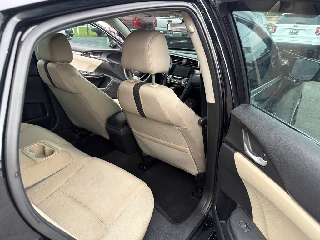 2016 Honda Civic Image 12