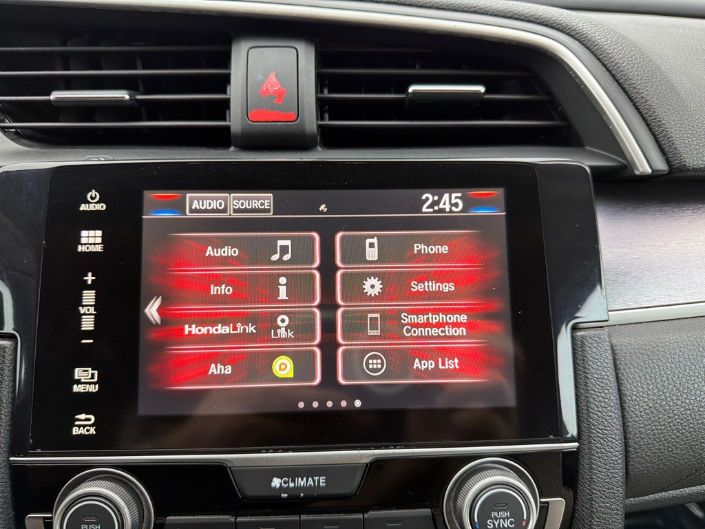 2016 Honda Civic Image 18