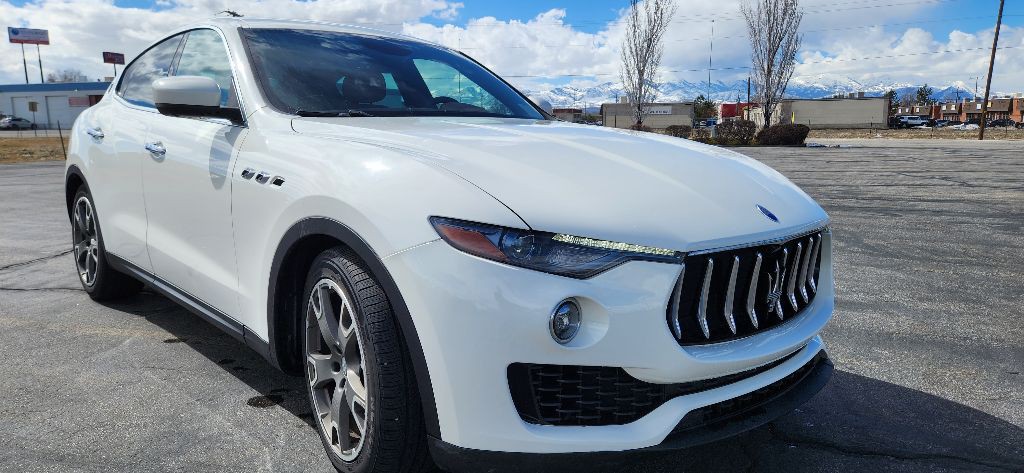 2017 Maserati Levante Image 2