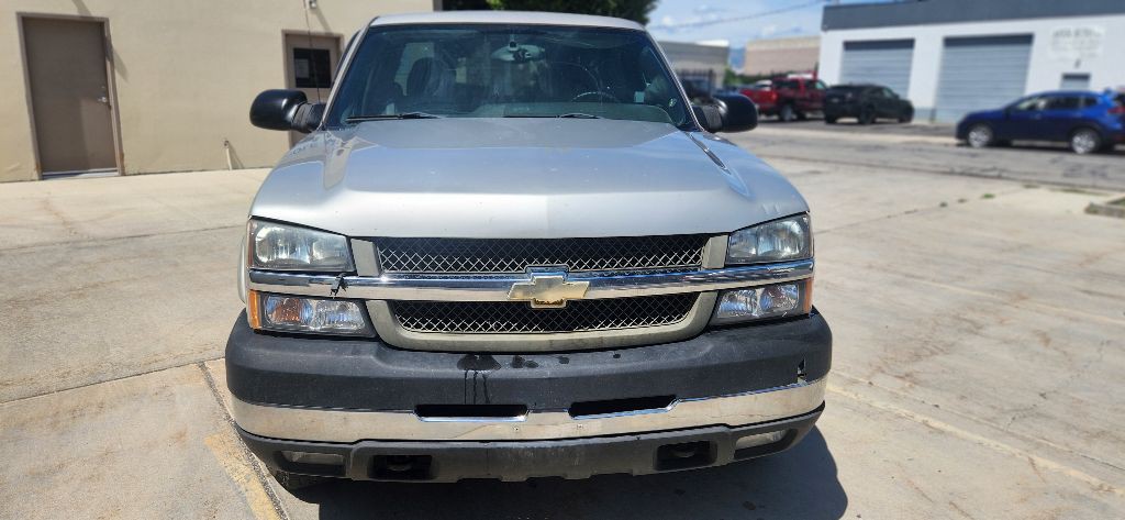 2005 Chevrolet Silverado 1500 Image 3