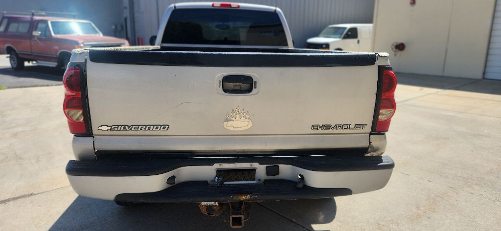 2005 Chevrolet Silverado 1500 Image 6
