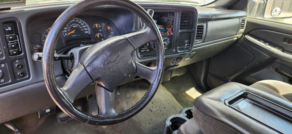 2005 Chevrolet Silverado 1500 Image 11