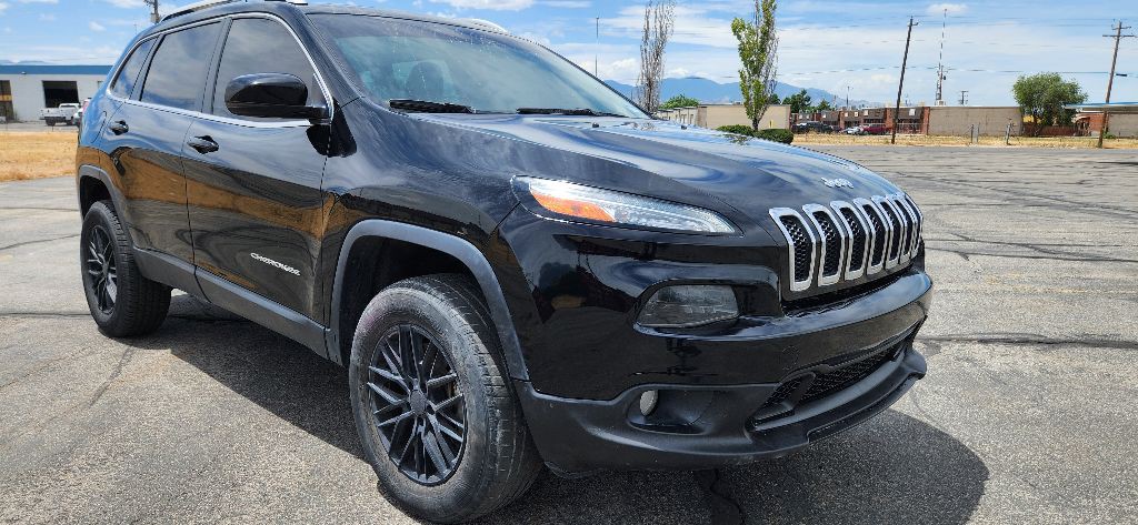 2018 Jeep Cherokee Image 2
