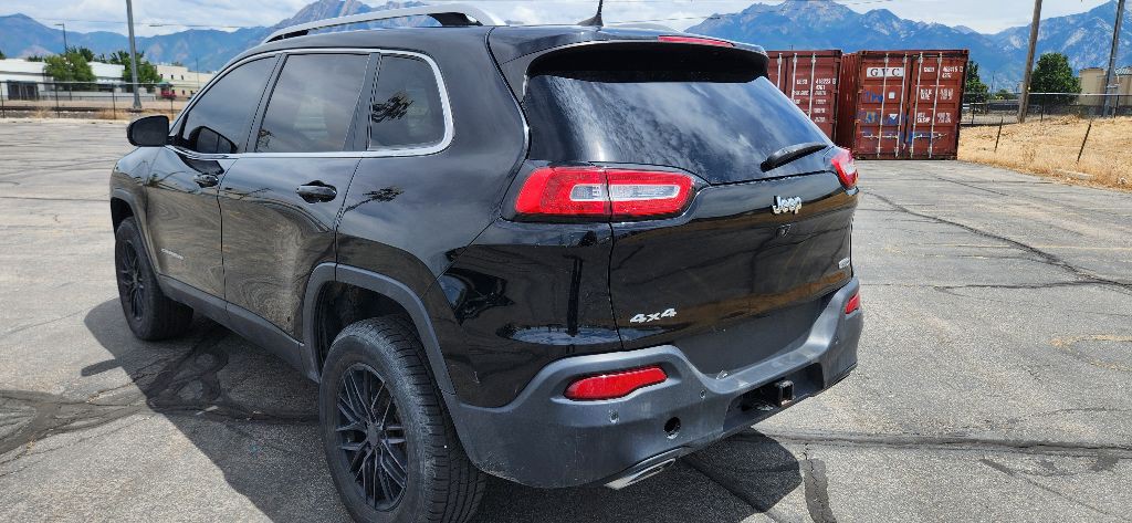 2018 Jeep Cherokee Image 4