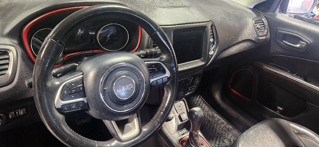 2018 Jeep Compass Image 9
