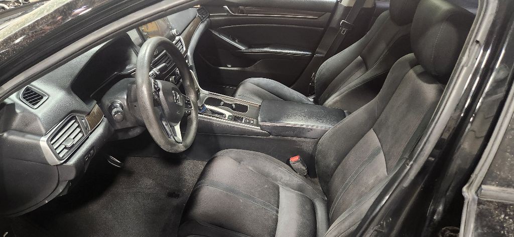 2018 Honda Accord Image 8