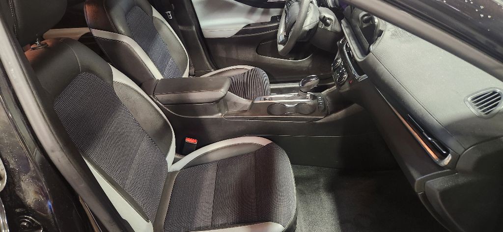 2025 Buick Envista Image 13
