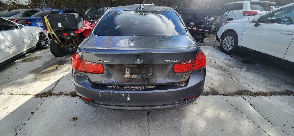 2014 BMW 3 Series Image 5